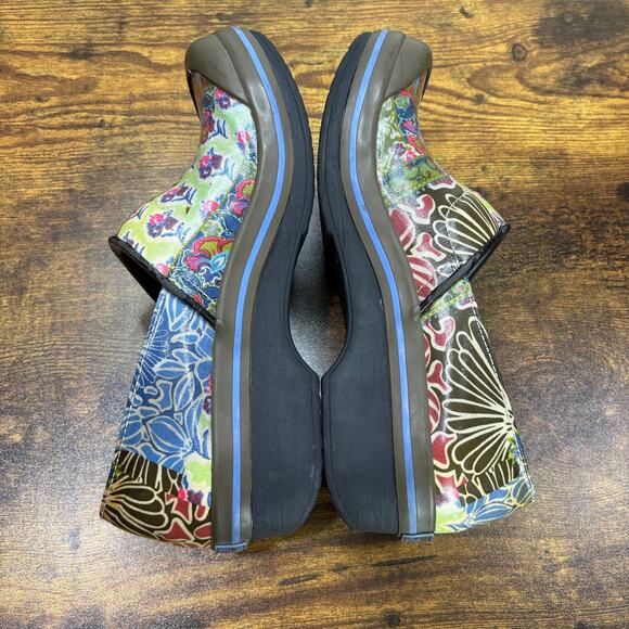 Dansko Size EU 38 Clogs Shoes Vegan Volley Floral Patchwork Boho Indie READ - Picture 11 of 14